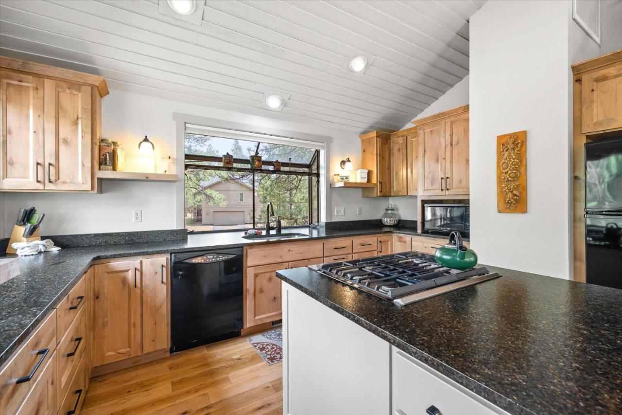Great Kitchen, Ac, Sharc Access, Hot Tub, Bring Pet! Villa Sunriver Luaran gambar